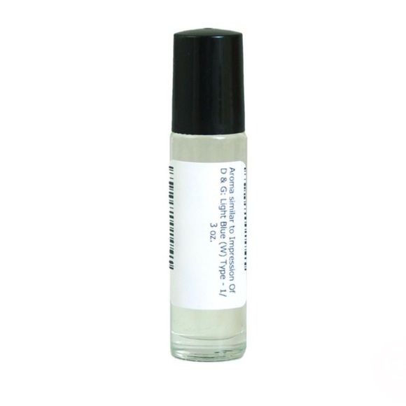 Light Blue (W) Fragrance Oil 1/3 Roll-On Bottle - Picture 1 of 4